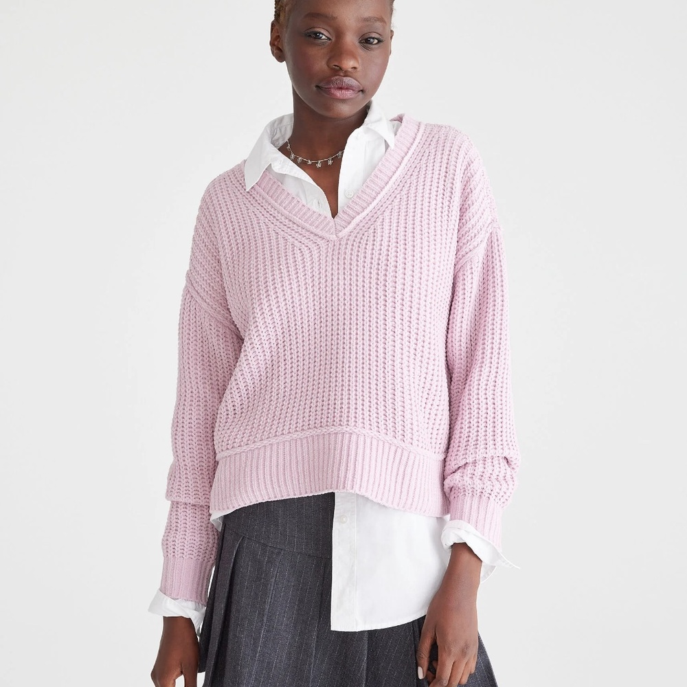Slouchy Cable V-neck Sweater- XS